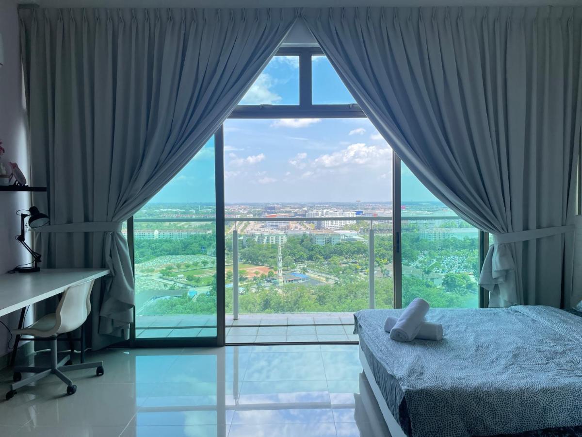 Palazio Serviced Apartment In Mount Austin Near Aeon Ikea Toppen Hsi Johor Bahru Exterior foto